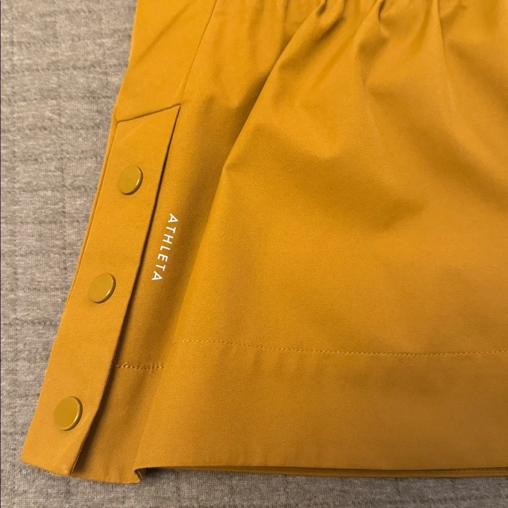 euc athleta rain out sutro trench in brass yellow - Picture 6 of 11